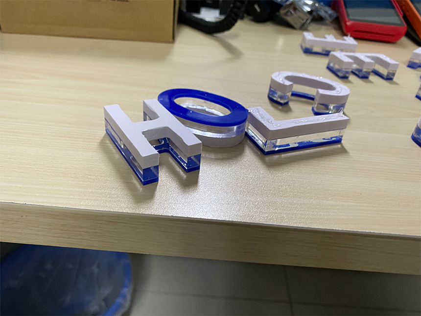 亞克力面pvc底字樣品，亞克力熱壓印工藝樣品(圖1)